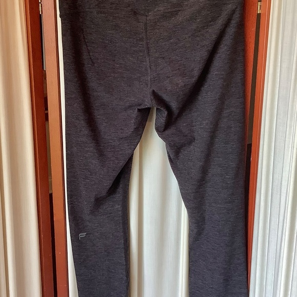 Fabletics Knit Leggings Women’s Large Heathered Black Waistband Pouch - Picture 4 of 6